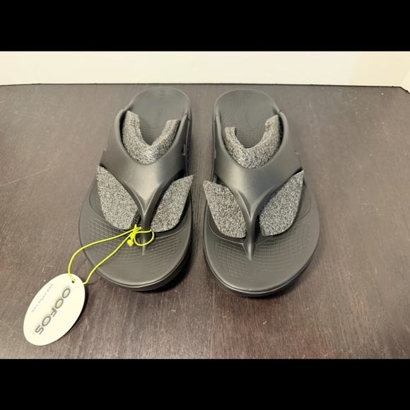 OOFOS OOriginal Thong Sandals Black Unisex EU42 US Mens 9/Womans 11 main image 4